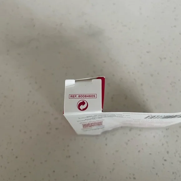 Clarins Paris 03 CHERRY Lip Comfort Oil MINI Travel Size 0.04 Oz New In Box - Picture 3 of 5